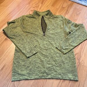 Lululemon Metal Vent Tech Midweight Half Zip size M Cassis/Sonic Yellow